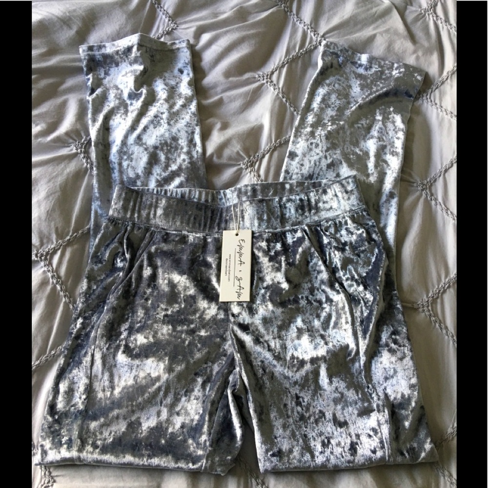 NWT Emma & Sam Velvet Pants Grey/Silver Cozy Soft Pants.  Size S